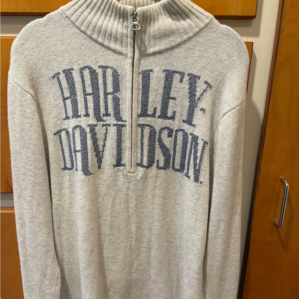 Harley-Davidson Gray Sweater Women’s 2X see measurements